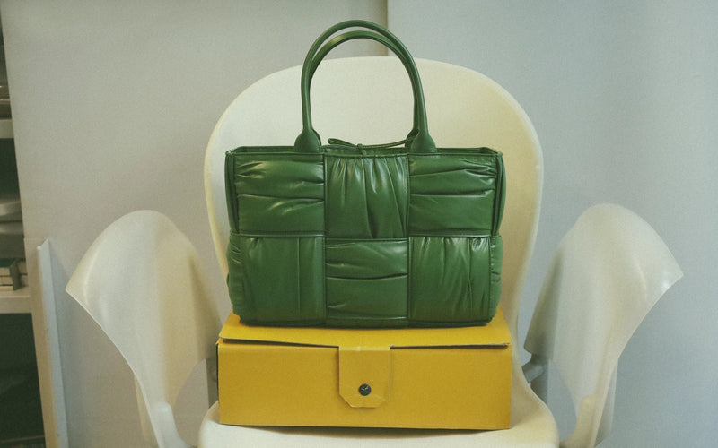 Office Outfit: Elevate Your Work Wardrobe with Timeless Vintage Pieces