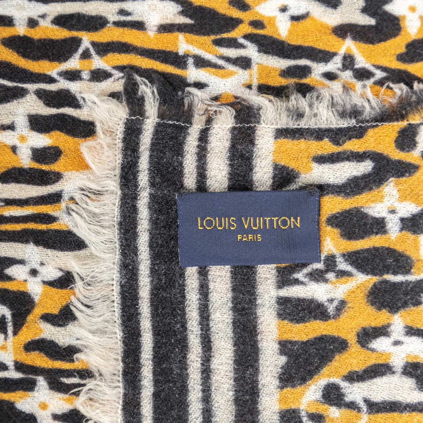 Secondhand Louis Vuitton Monogram Jungle Print Scarf