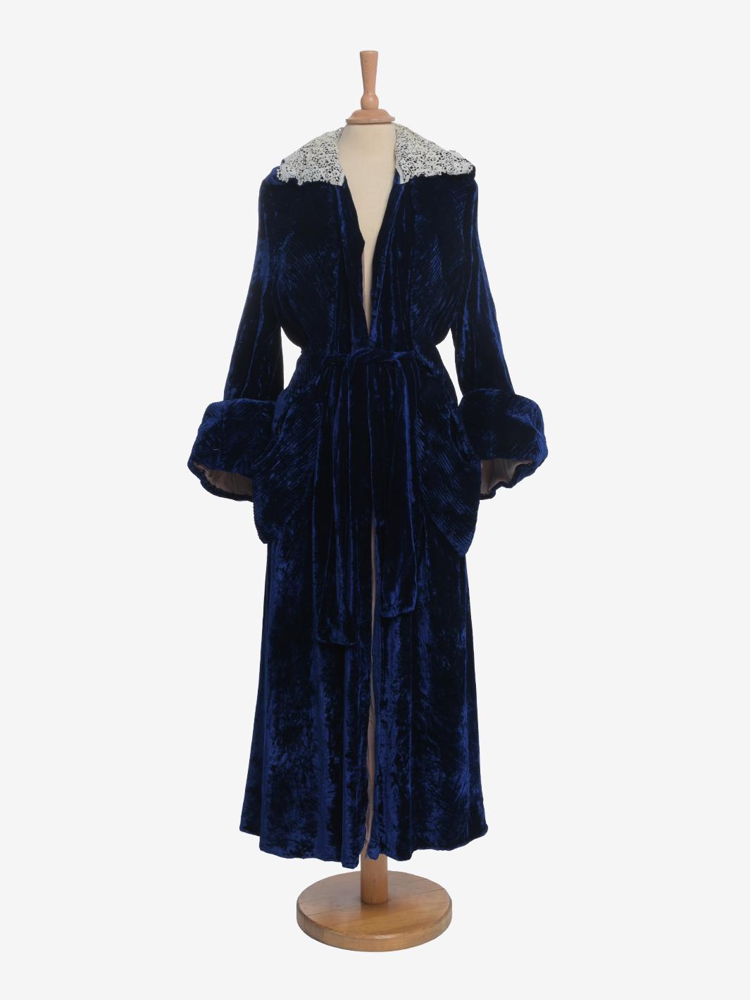 Vintage Navy Velvet Robe - '40