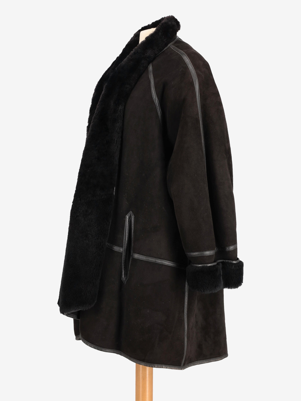 Vintage Black Shearling W24121250  Vintage