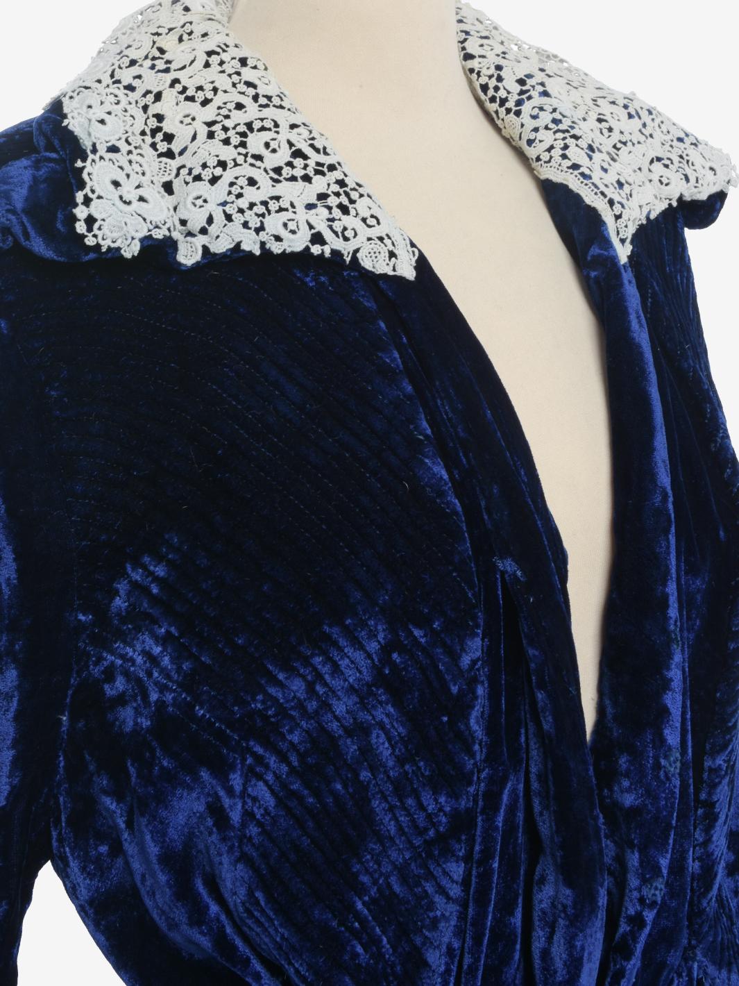 Vintage Navy Velvet Robe - '40