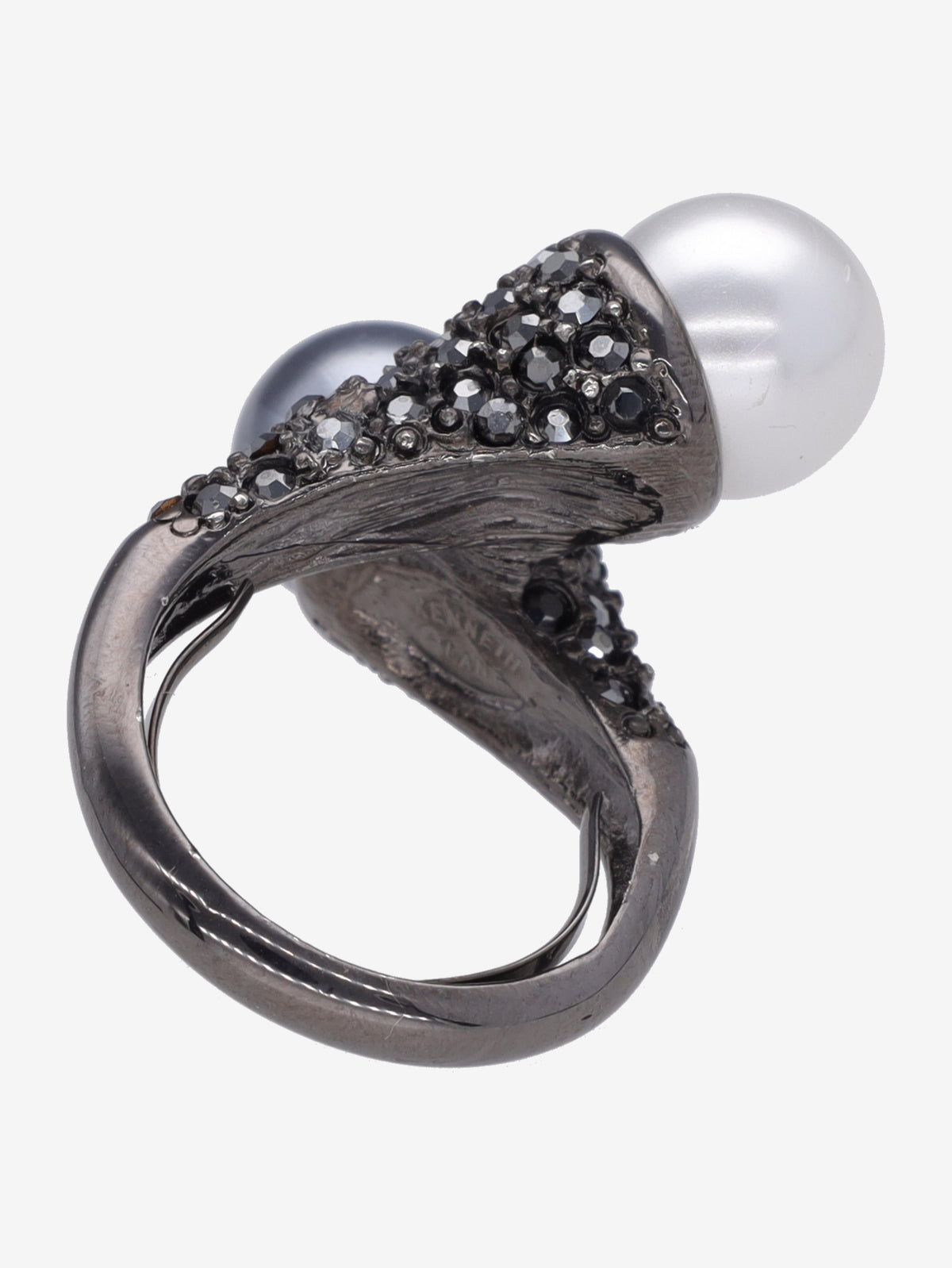 Kenneth Jay Lane Double Pearl Ring CVR24.1.149  Kenneth Jay Lane