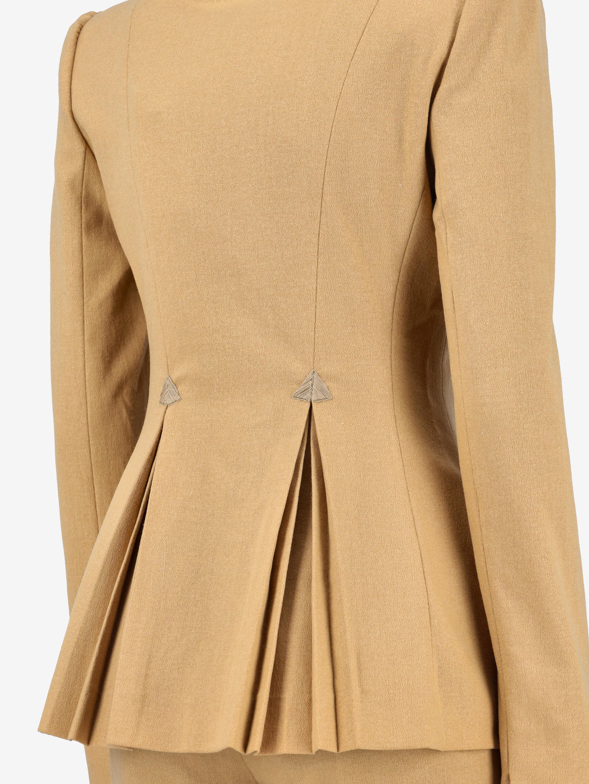 Voyage Invest In The Original Camel Suit