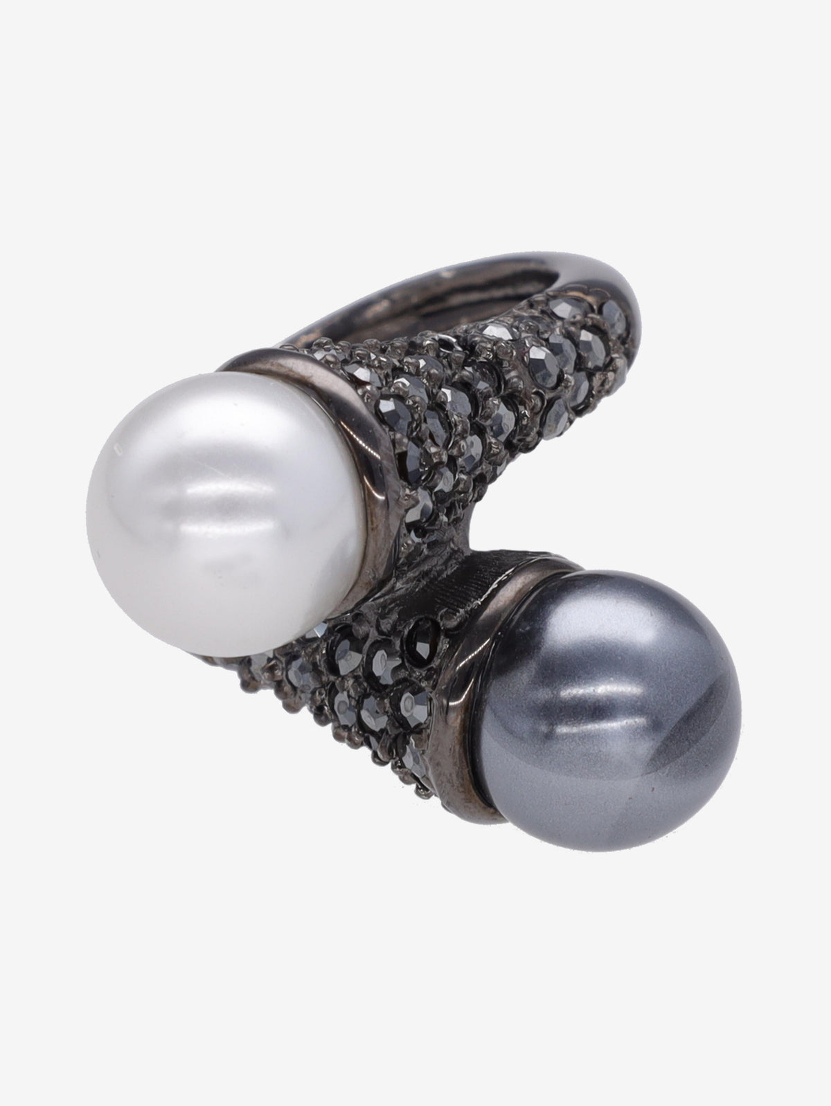 Kenneth Jay Lane Double Pearl Ring CVR24.1.149  Kenneth Jay Lane