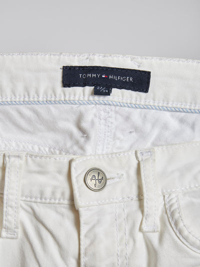 Y2K slim cut Tommy Hilfiger jeans n slightly stretchy cotton