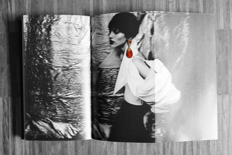 Ferré White Shirt: The Archetype of Elegance and Design