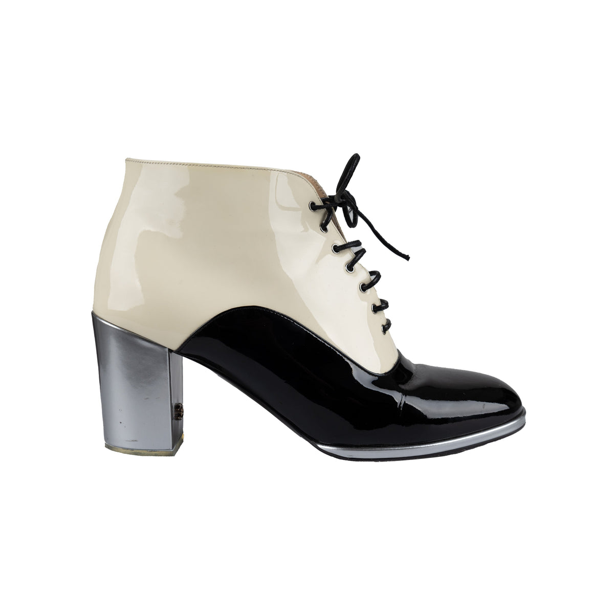 Secondhand Chanel Patent Leather Bow Lace-Up Ankle Boots