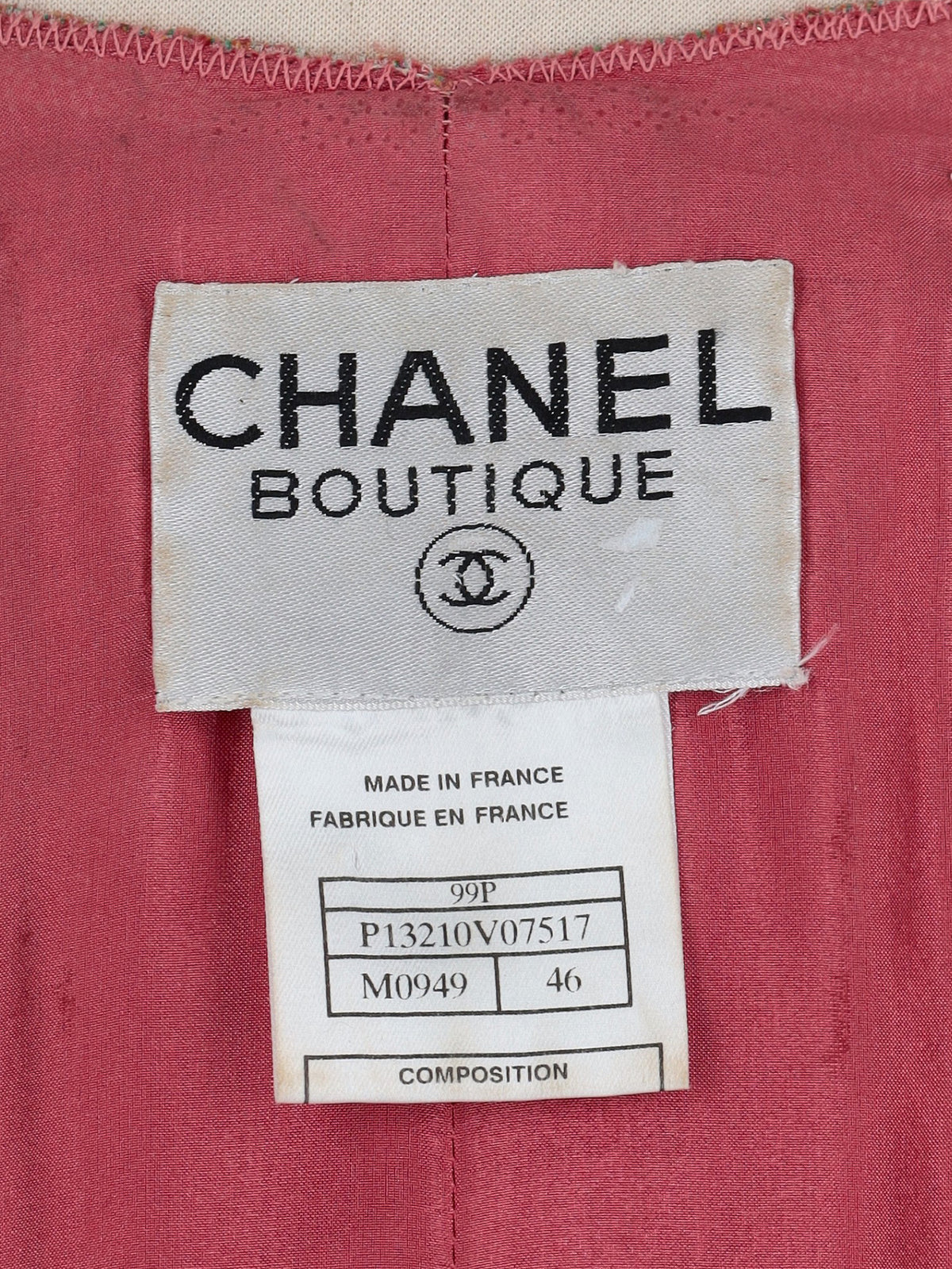 Chanel Pink Bouclé Suit MZ1914018  Chanel 