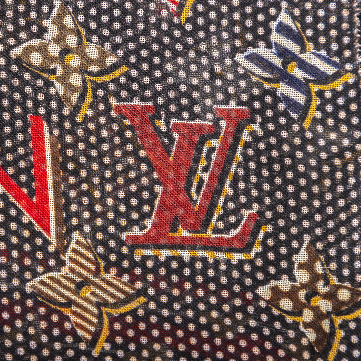 Secondhand Louis Vuitton Giant Pop Monogram Scarf