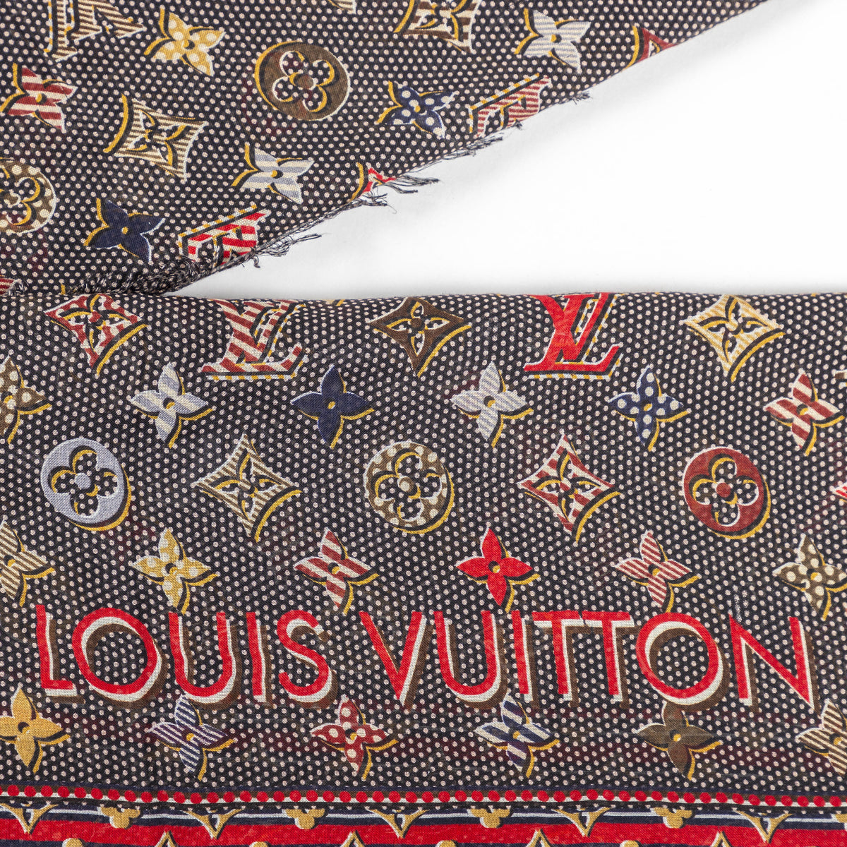 Secondhand Louis Vuitton Giant Pop Monogram Scarf