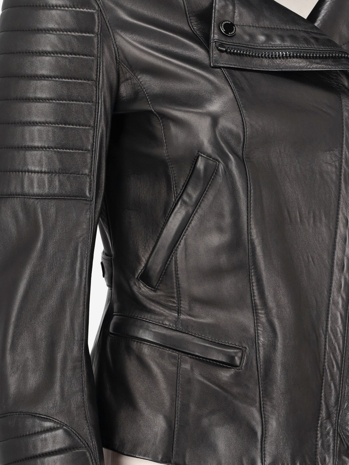Burberry Classic Leather Biker Jacket W7426.14  Burberry 