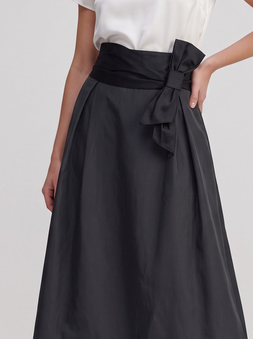 Salvatore Ferragamo Long Black Silk-Blend Skirt W2926.32  Ferragamo 