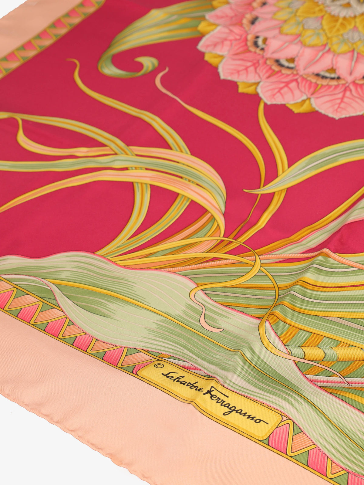 Ferragamo Flowered Foulard WCV300625.25  Ferragamo 