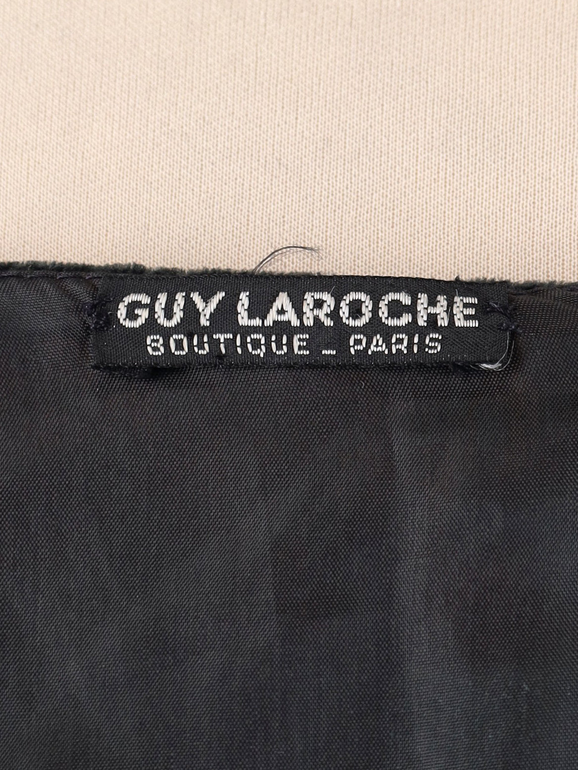 Guy Laroche Vintage Dress with Pleated Puff Sleeves and Matching Belt W191026.17  Guy Laroche 