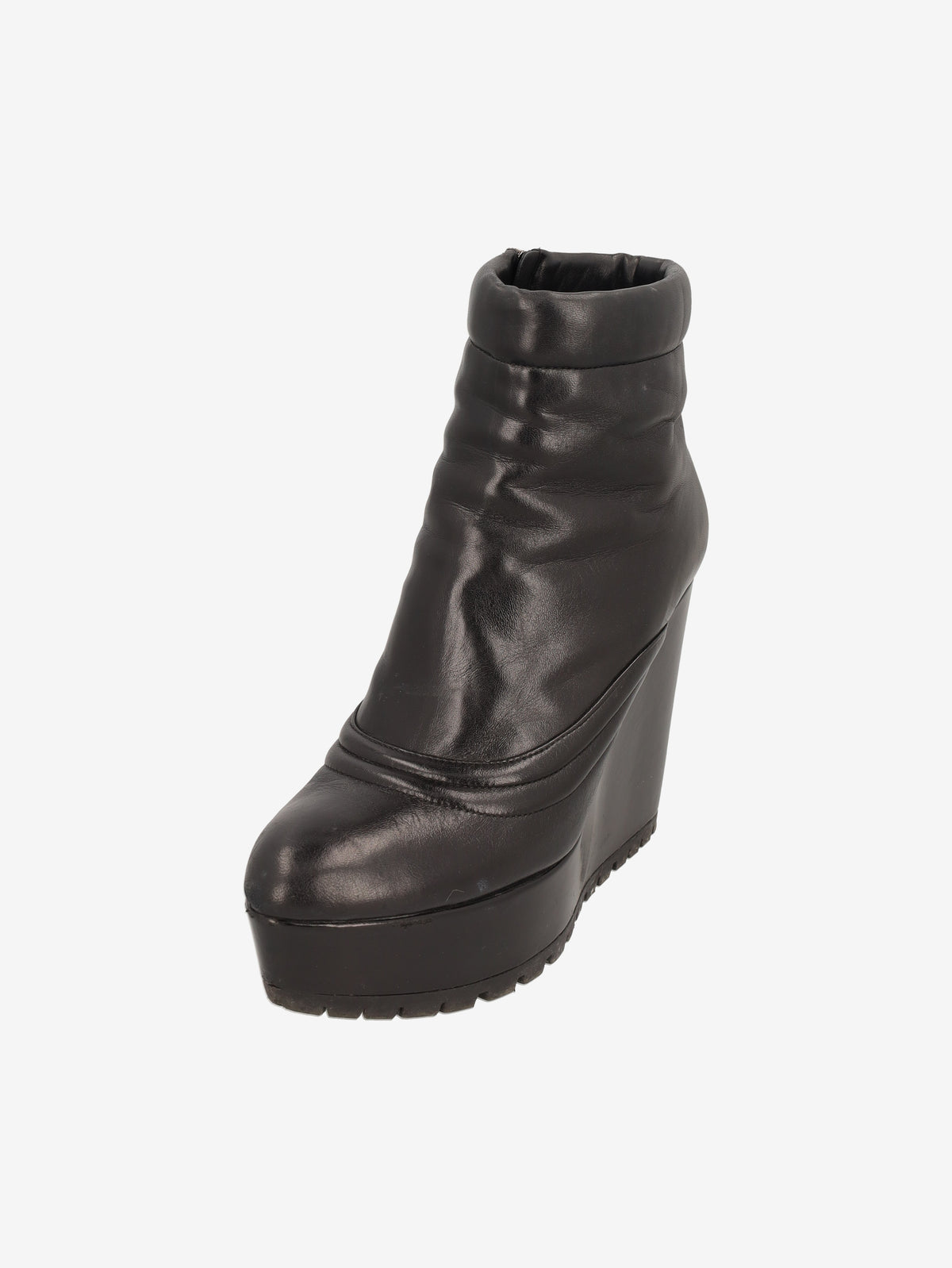 Prada 2010s Platform Ankle Boots W6826.10  Prada 
