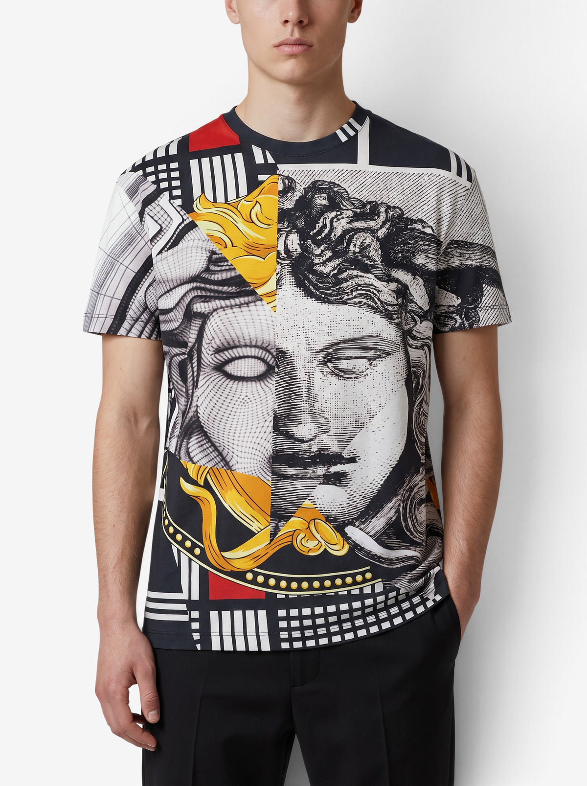 Versace Vintage Medusa Graphic T-Shirt MR12926.21  Versace 