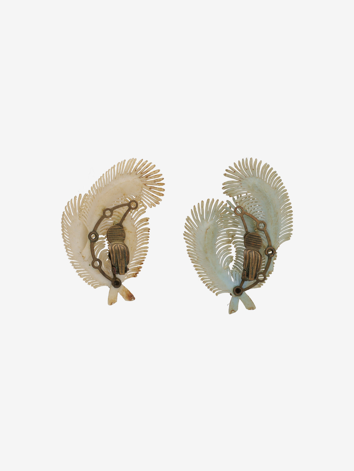 Vintage 1940s Feather Earrings with Three-Ply Design W13426.26  Vintage 