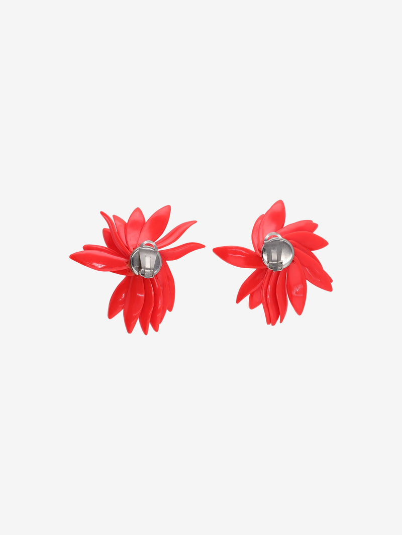 Vintage Oversized Plastic Floral Clip-On Earrings W13426.6  Vintage 