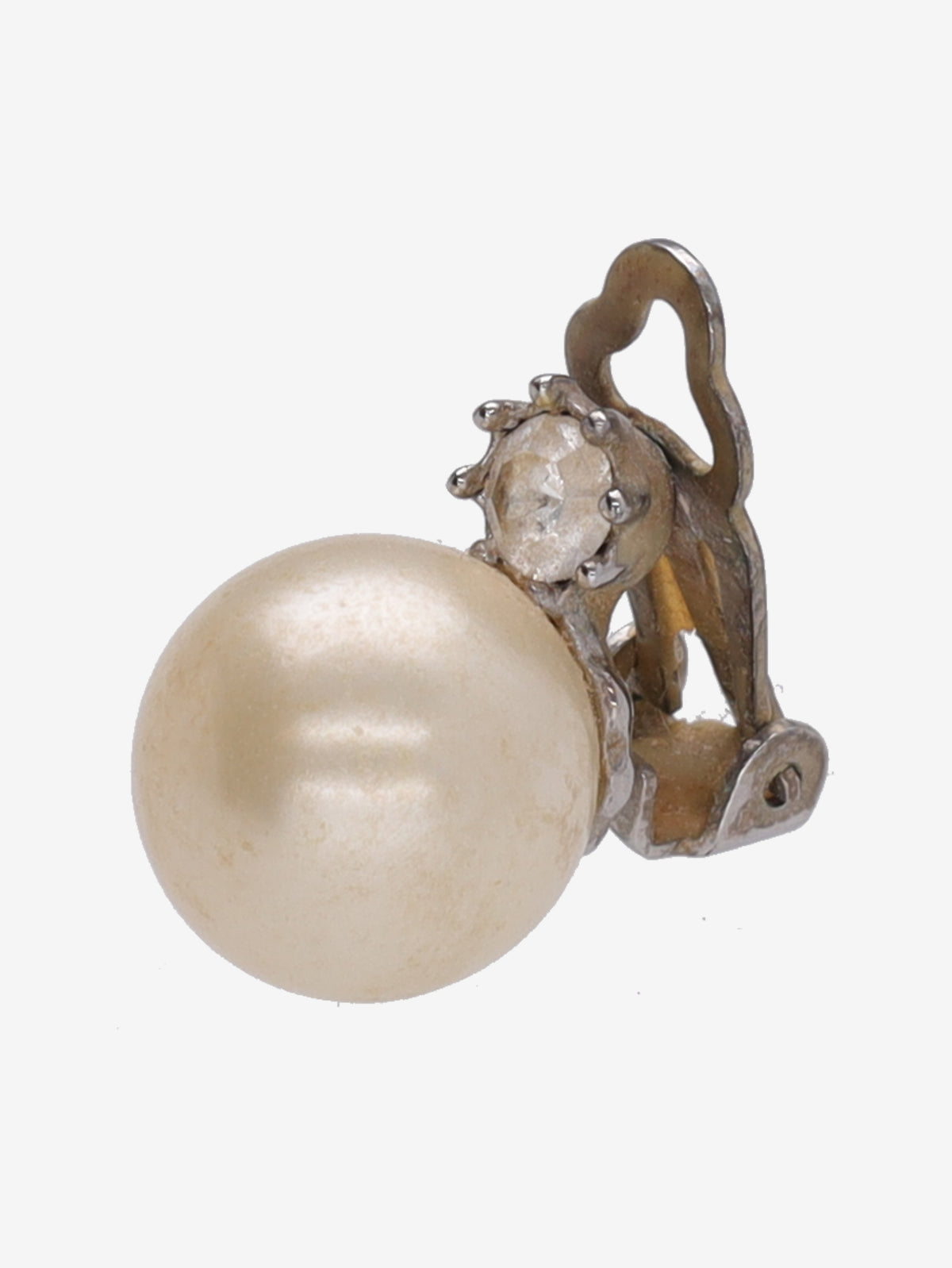 Vintage Faux Pearl Clip-On Earrings W290626.19  Vintage 