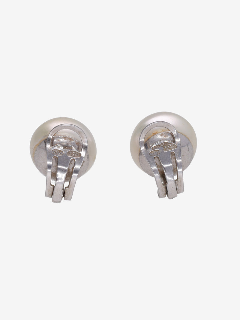 Vintage Faux Pearl Clip-On Earrings W290626.20  Vintage 
