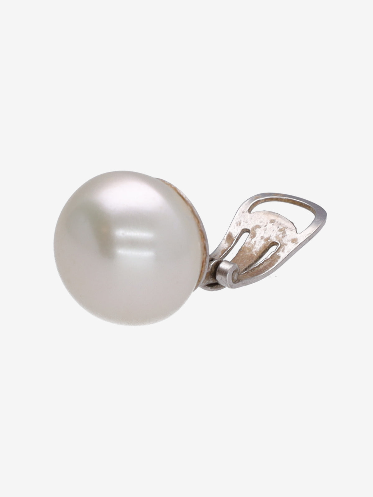 Vintage Faux Pearl Clip-On Earrings W290626.20  Vintage 
