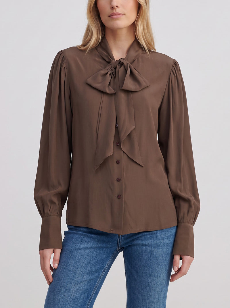 Vintage Lightweight Shirt with Convertible Scarf Collar W2926.22  Vintage 