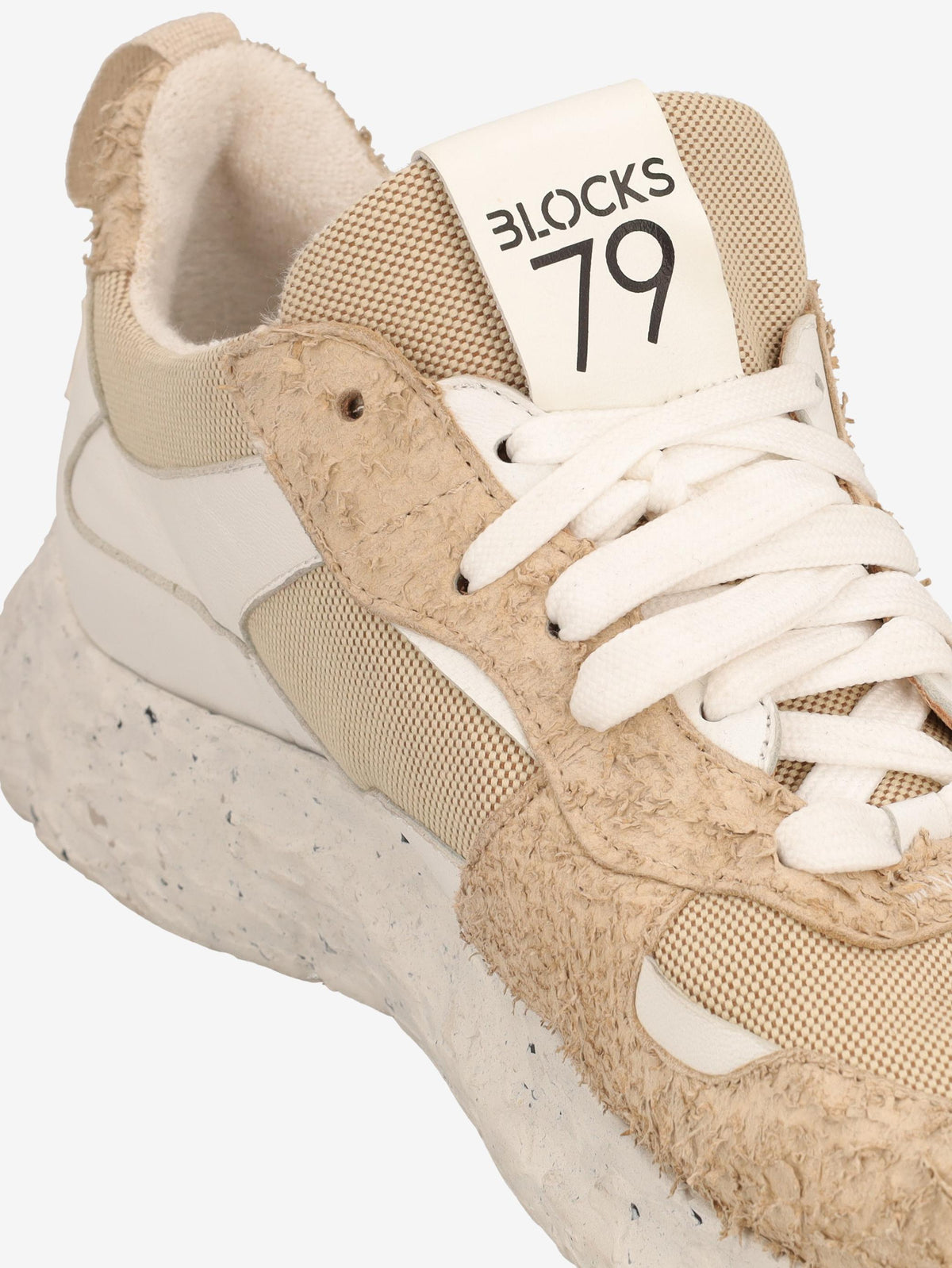 Vintage Sneakers With Extralight Sole WCV250854.03  Vintage 