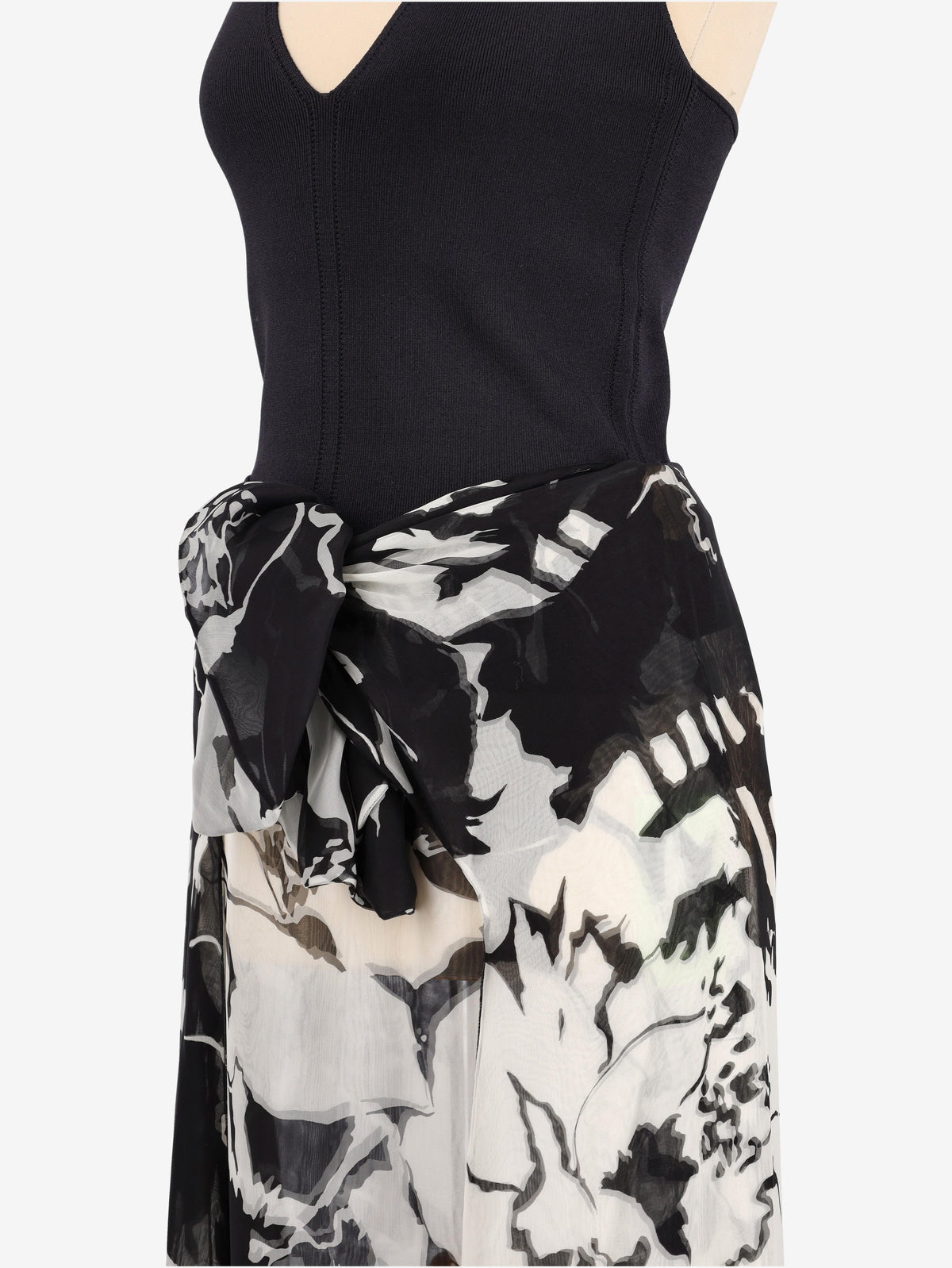 Gonna e top in seta Valentino