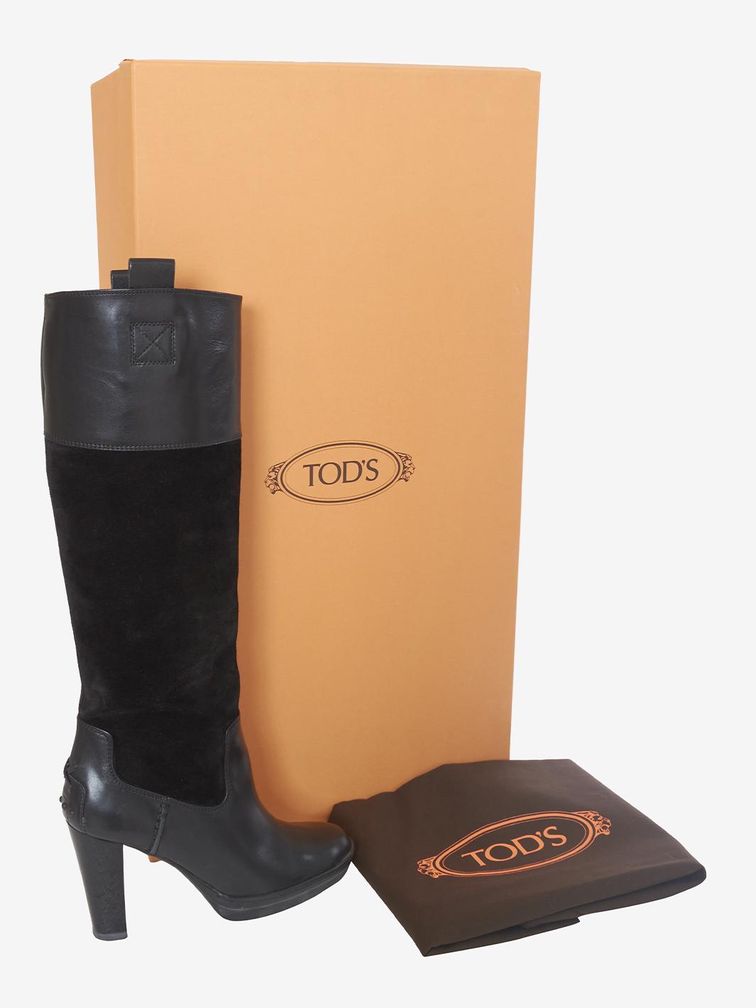 Stivale in pelle nera di Tod's