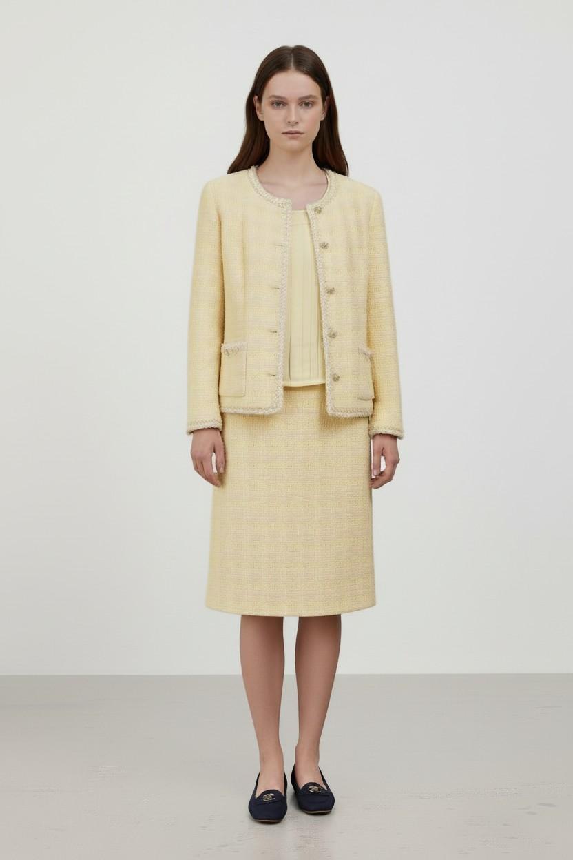 Chanel Boutique Yellow Wool Suit WCV13032025.81  Chanel 