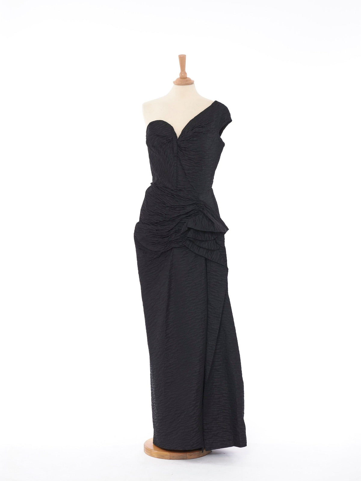 Long dress with sweetheart neckline W22070511  Vintage 