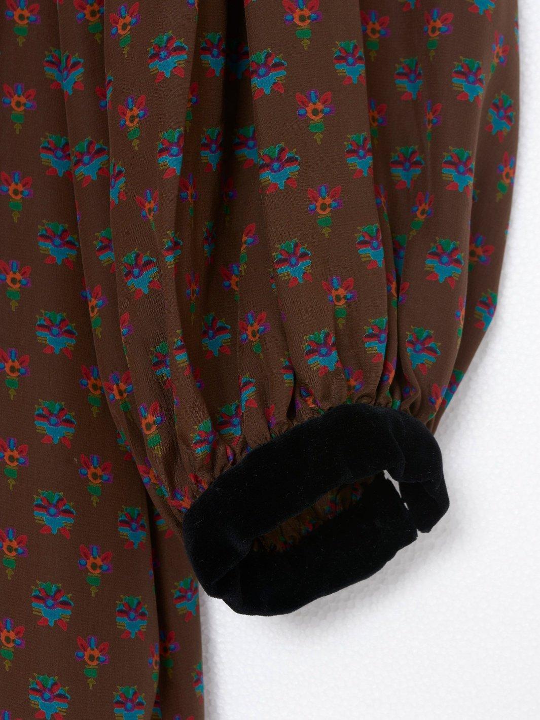 Yves Saint Laurent anni '70 in seta marrone con maniche a sbuffo