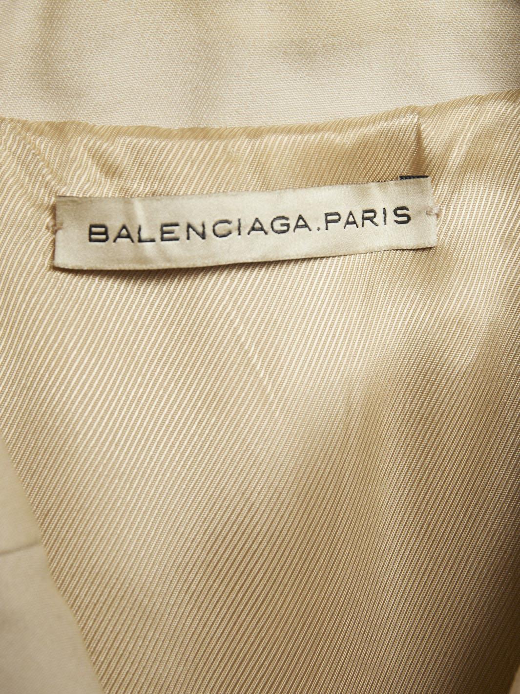 Y2K Balenciaga 米色风衣，带有对比色缝线。