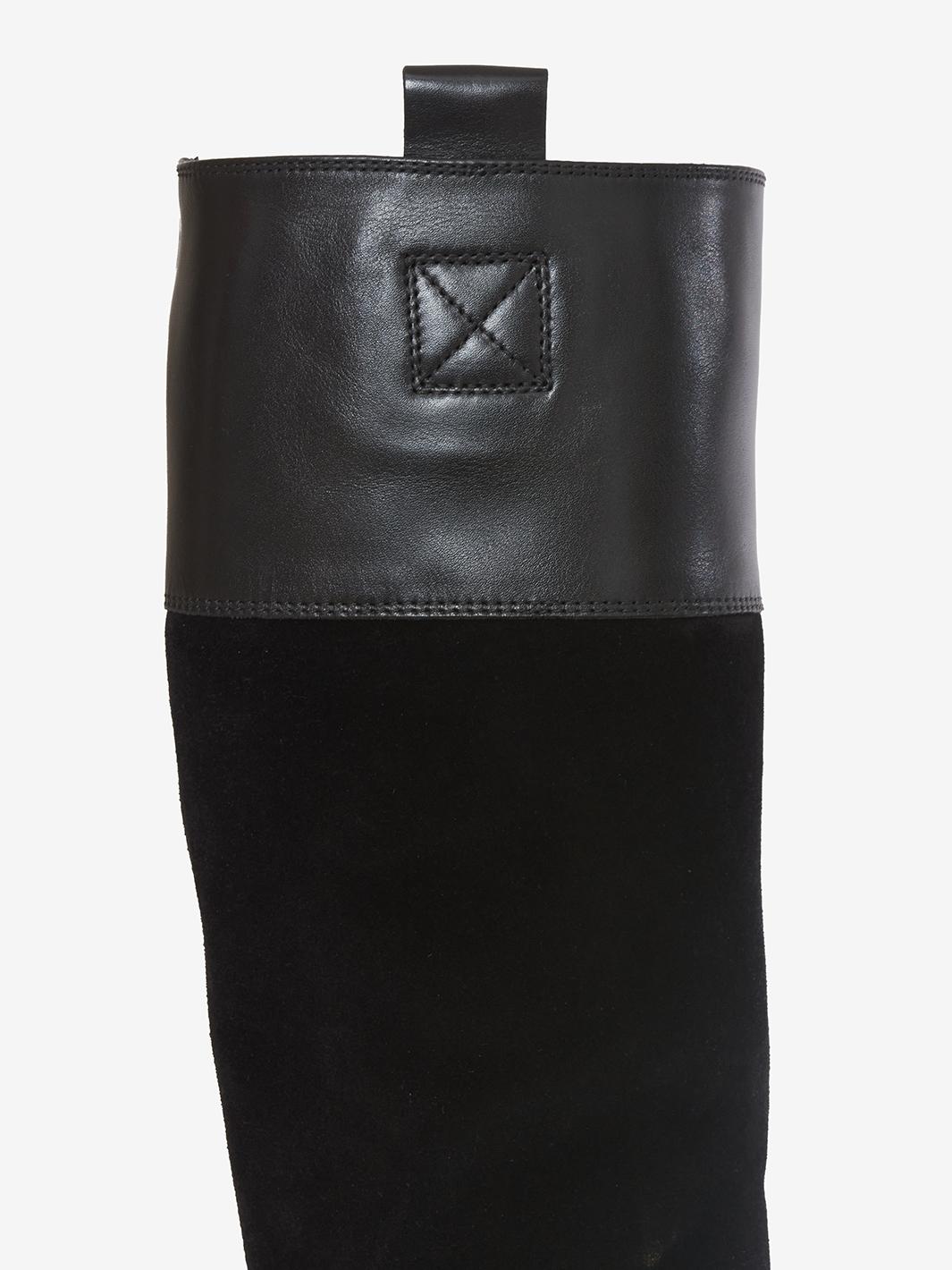Stivale in pelle nera di Tod's