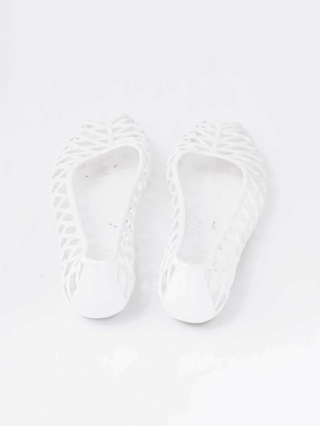 2010 American Apparel white open toe rubber ballet flats W22051940  American Apparel 