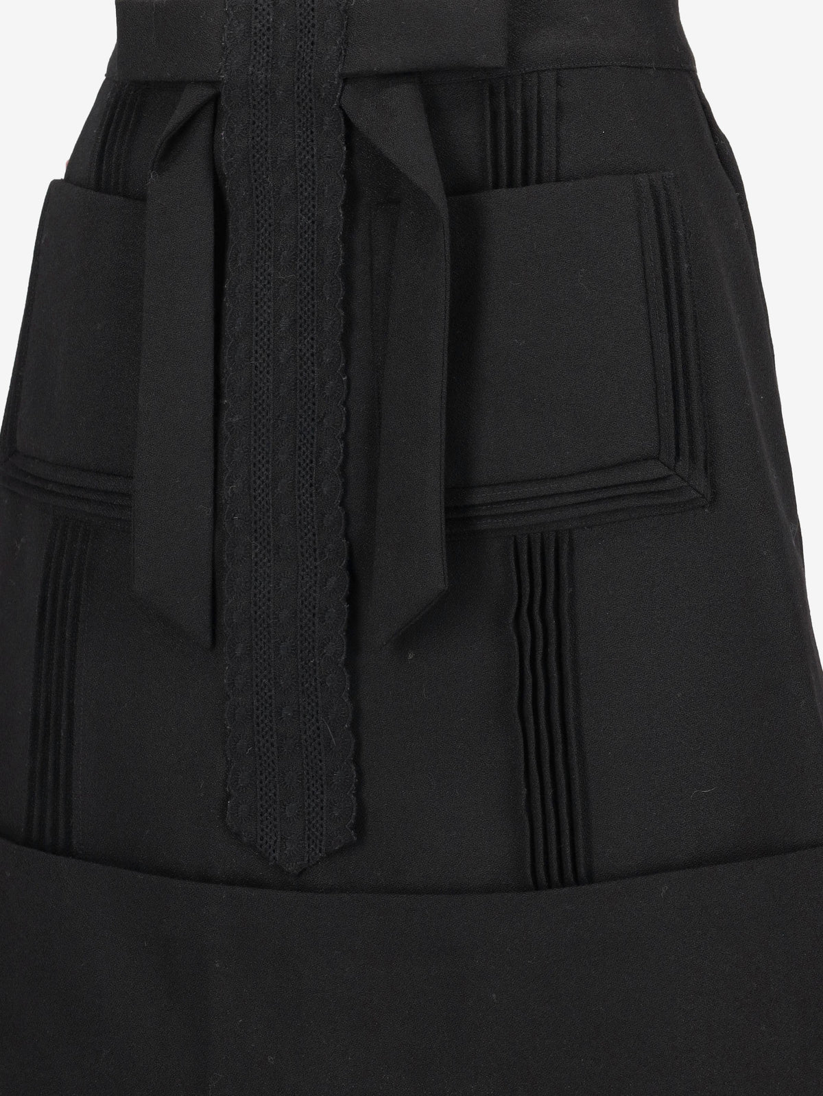 See by Chloé Black Mini Skirt with Bow Detail CVB23.75.7  Chloé 