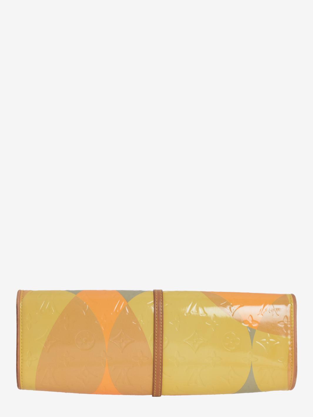 Louis Vuitton Monogram Vernis Pochette Fleur
