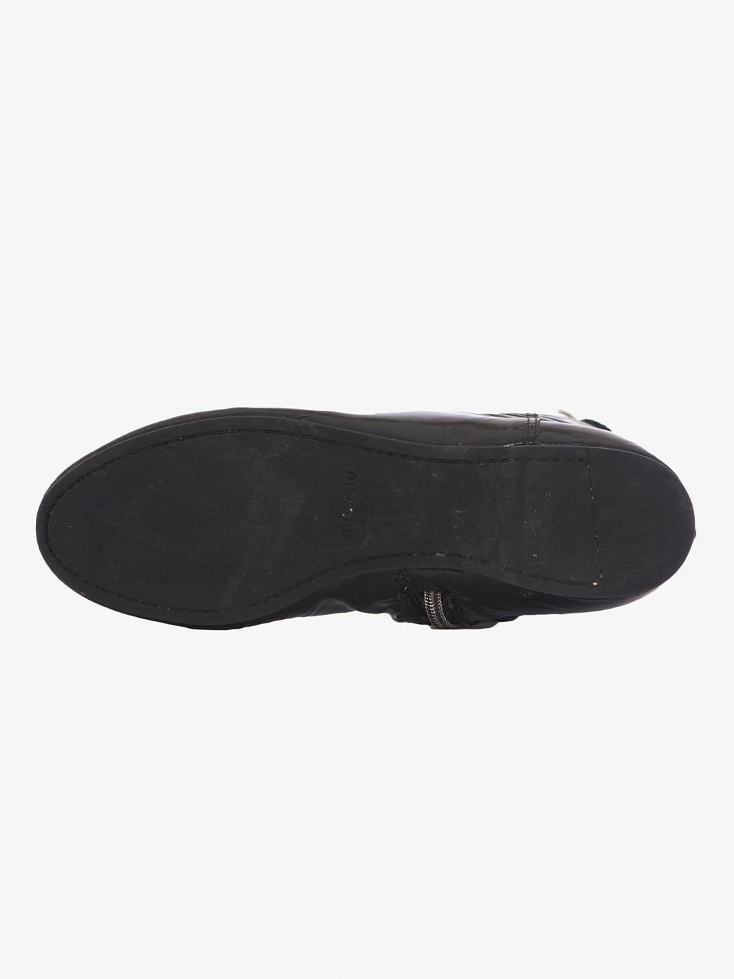 Miu Miu boot in black patent leather, 2000s CVM22.81.21  Miu Miu 