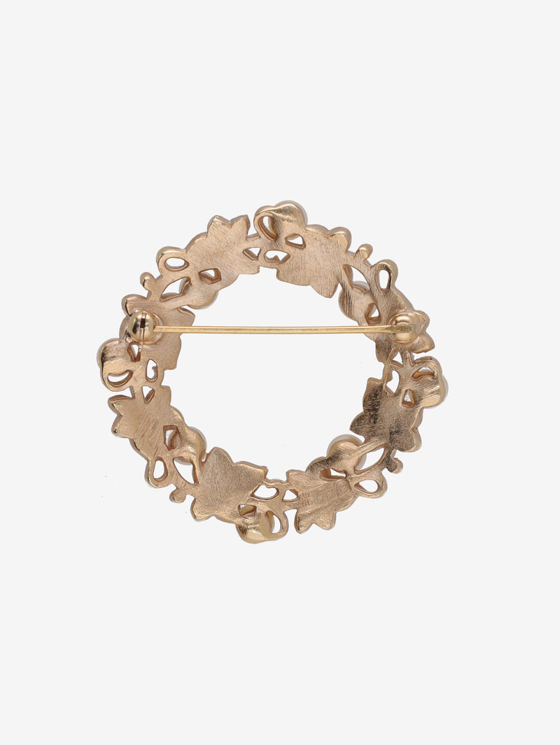 Trifari Vintage Crown-Style Leaf & Pearl Brooch WCV13032025.51.1  Trifari 