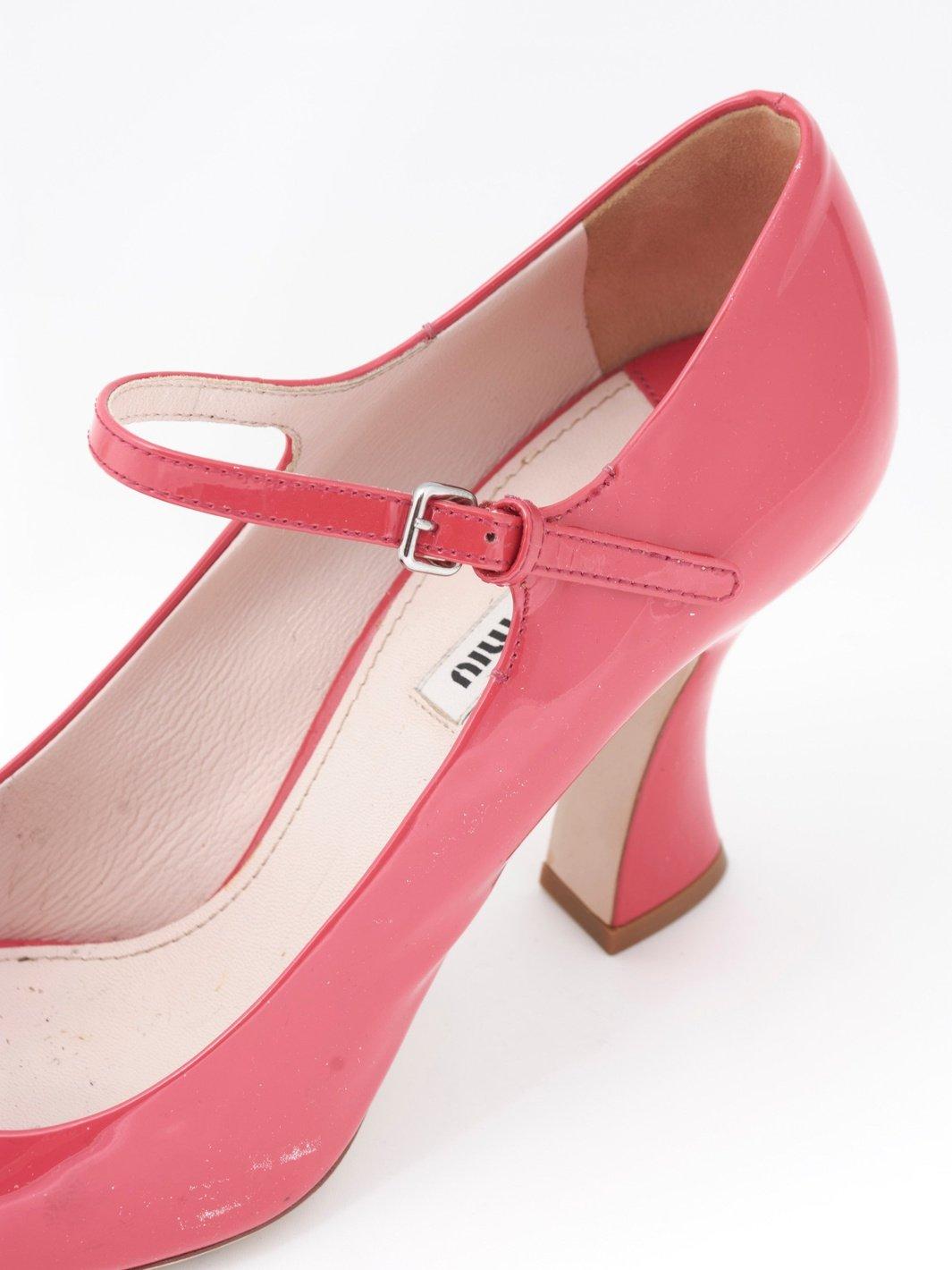 2010 Miu Miu Mary Janes in cherry colored patent leather W22060923  Miu Miu 