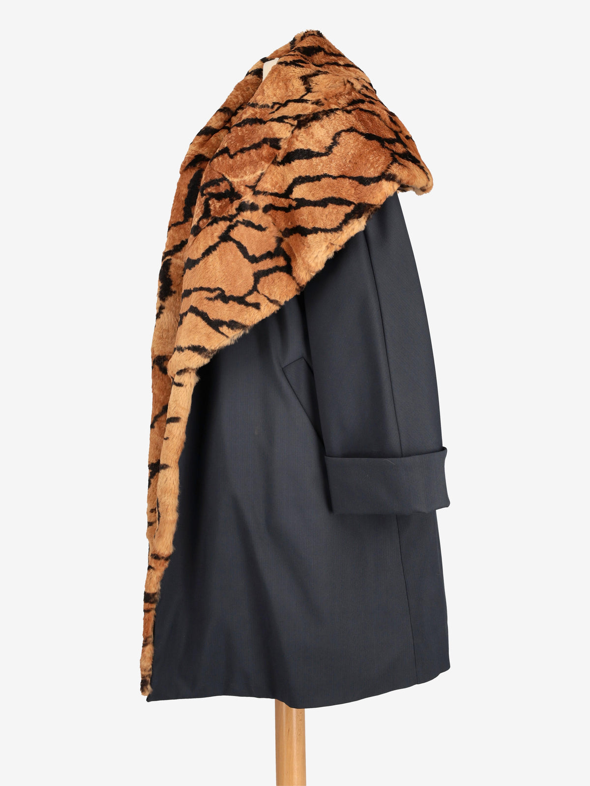 Mondrian Double Lined Coat With Shearling W2511.70  Mondrian 