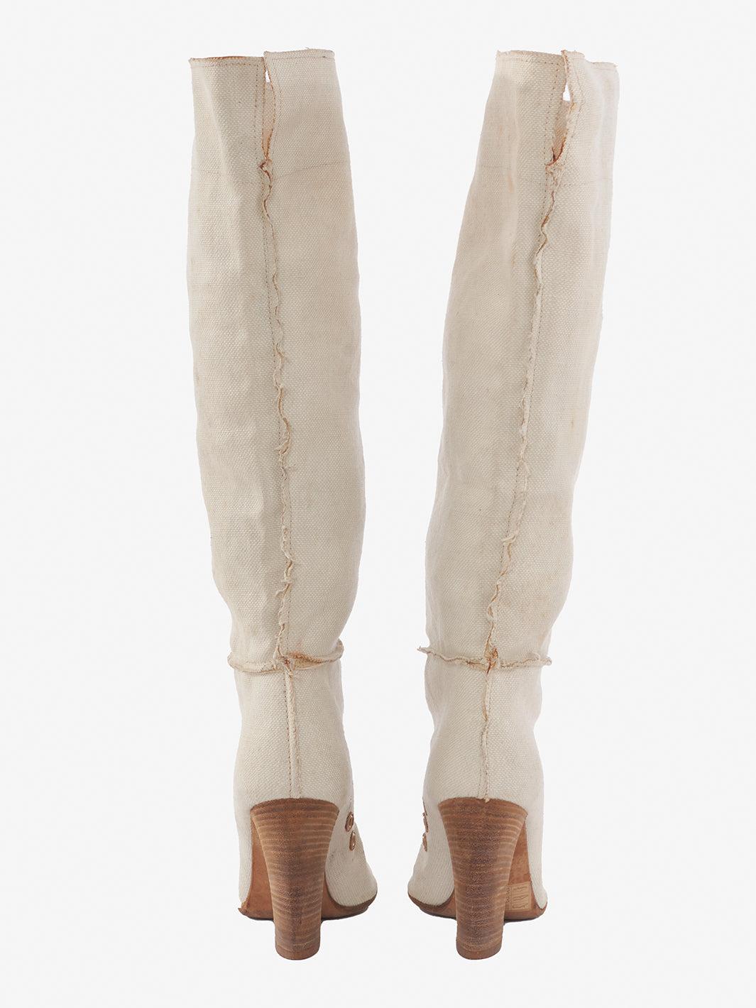 Bottega Veneta pointed boot with wooden heel CVM22.81.7  Bottega Veneta 