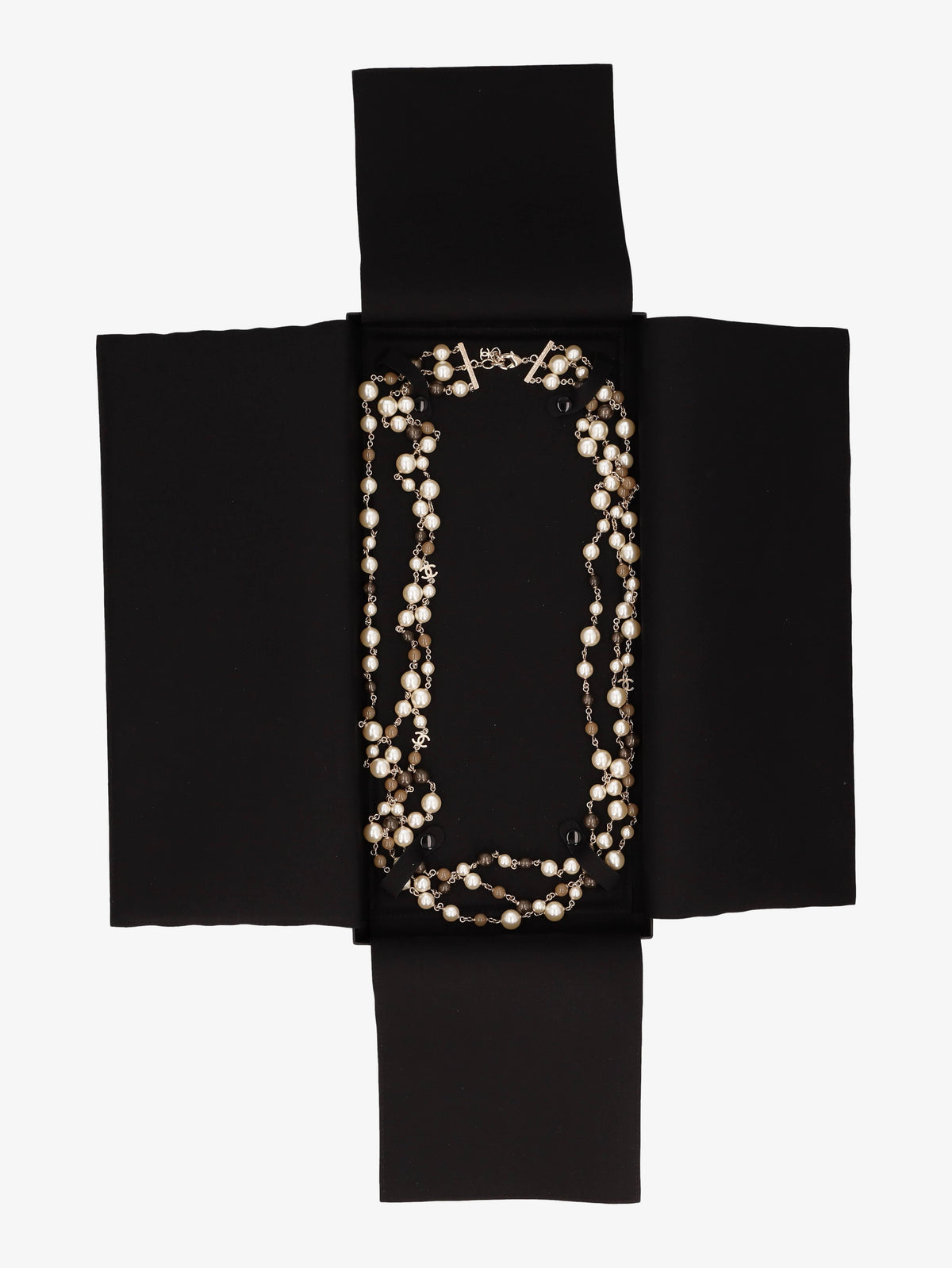 Chanel Multicolour Pearls Necklace