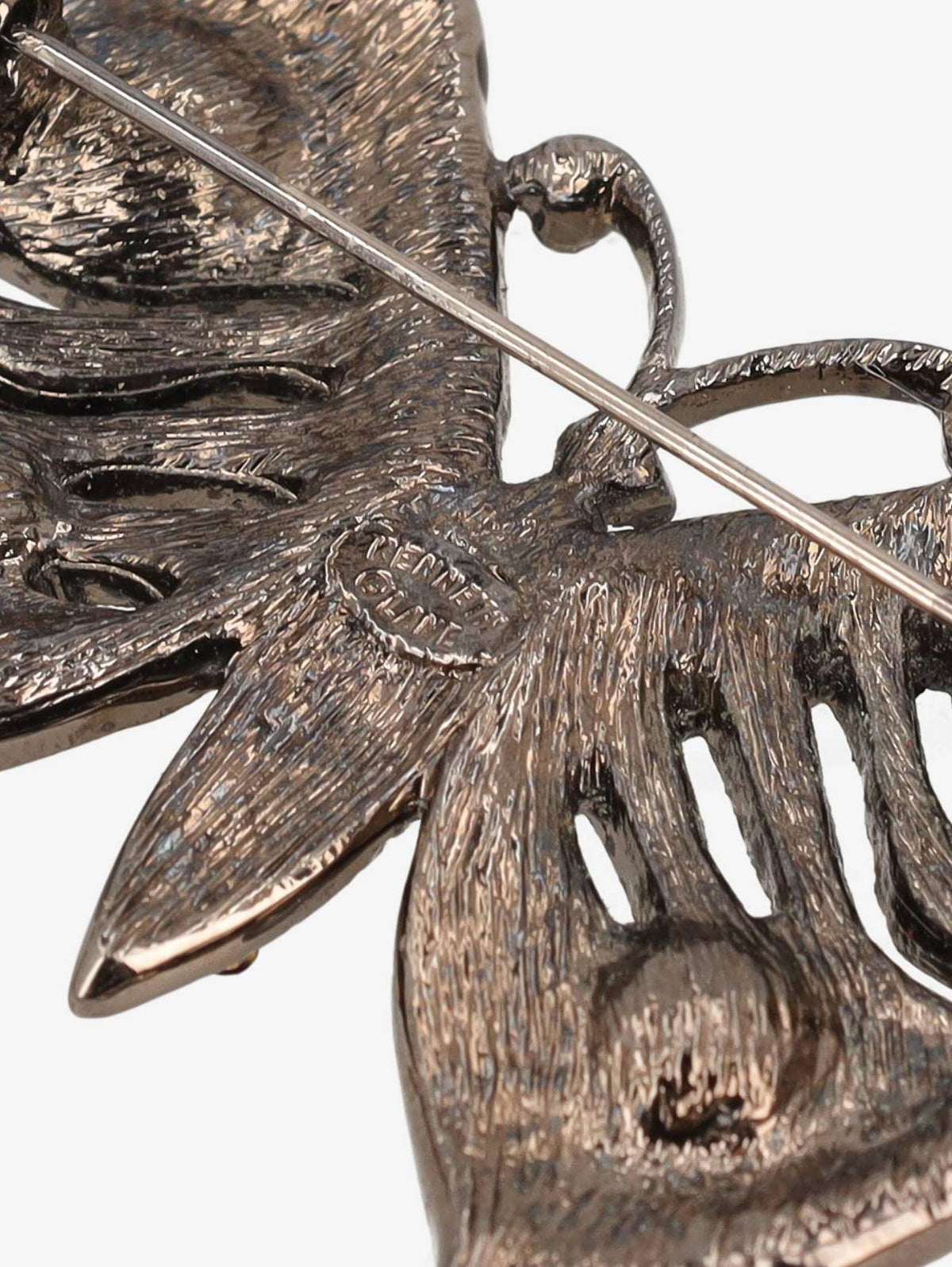 Kenneth Jay Lane Butterfly Brooch CVR24.1.137  Kenneth Jay Lane 