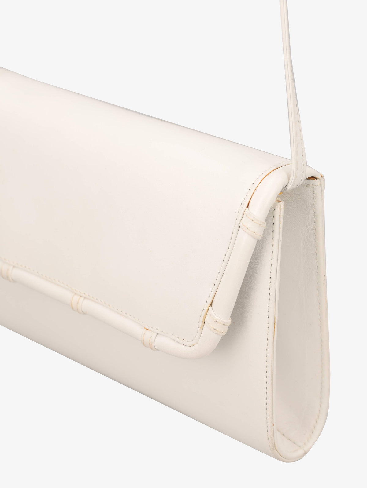 Vintage White Leather Shoulderbag WCV300625.44  Vintage 