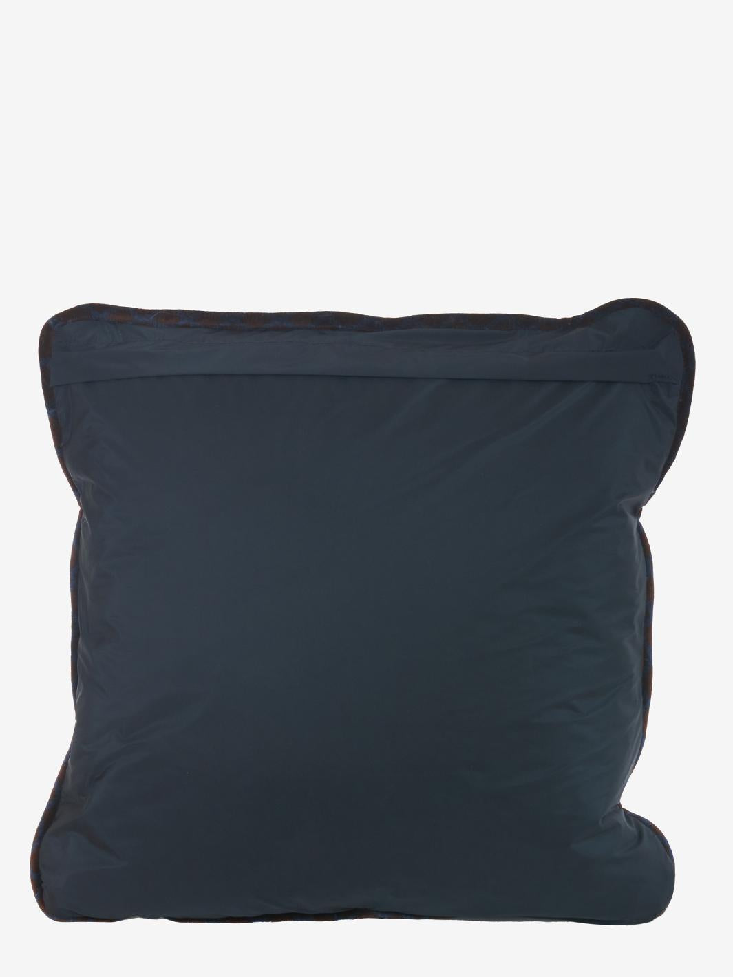 Furnishing pillow