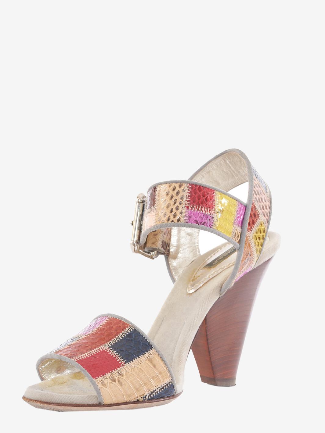 Sandalo Prada con tacco in legno patchwork