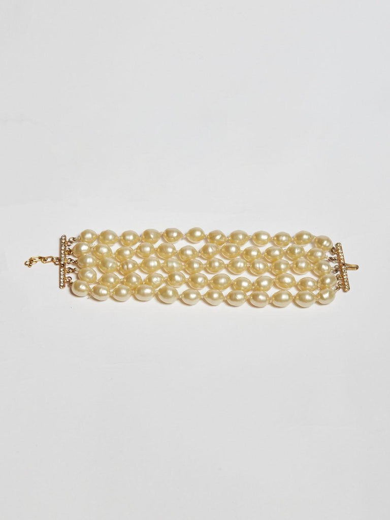 1980s Vintagel Baroque bracelet made of five rows of knotted pearls W2203319  Vintage 