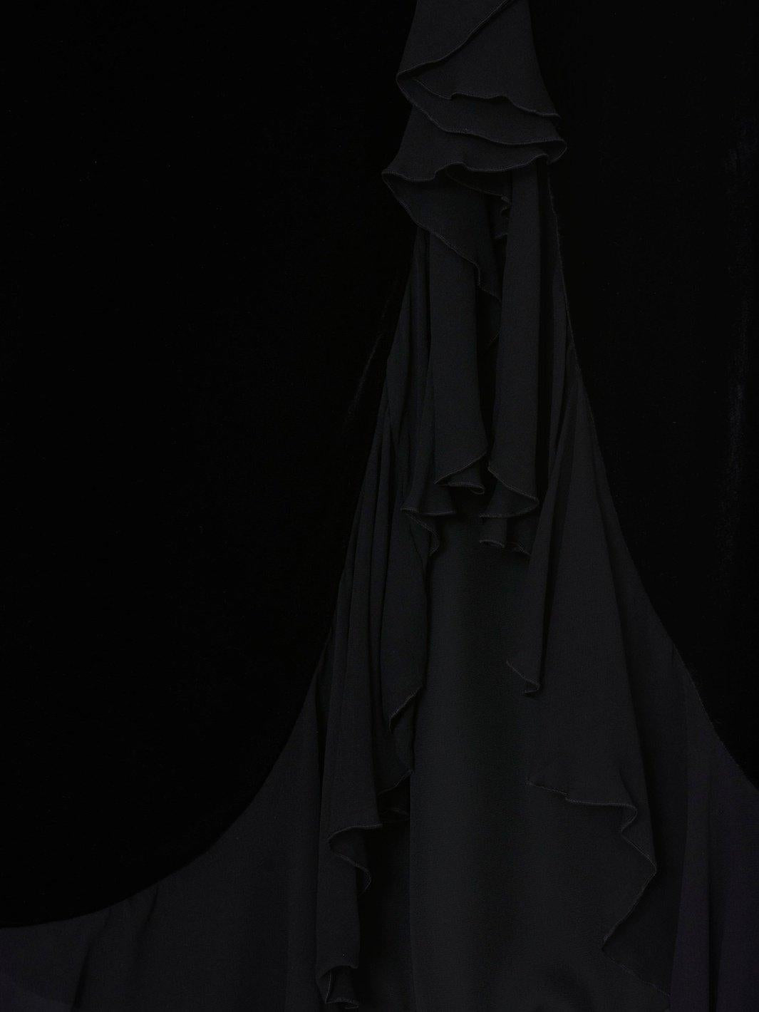 Y2K Armani skirt in black velvet W22060911  Armani Collezioni 