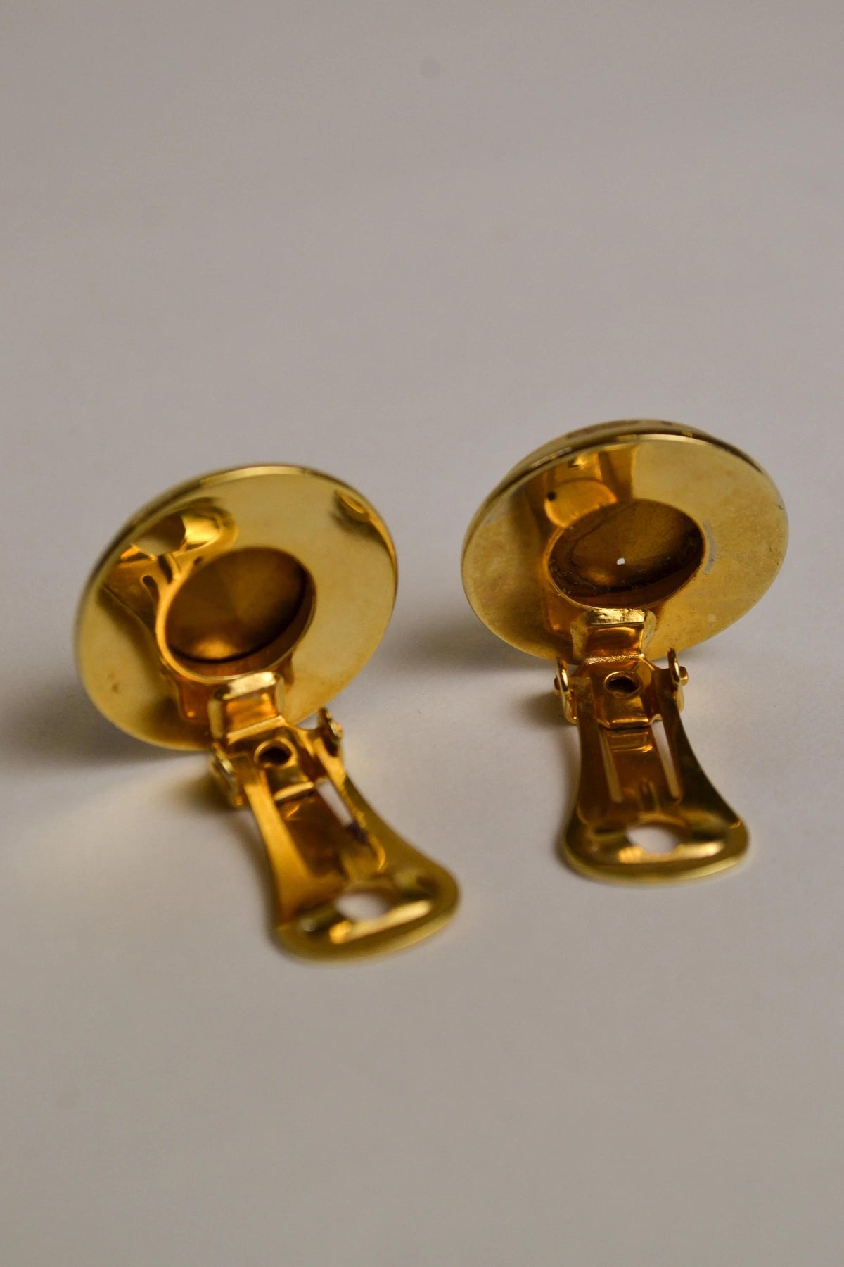 Bozart Clip-on Earrings with Rhinestone W22040616  Bozart 